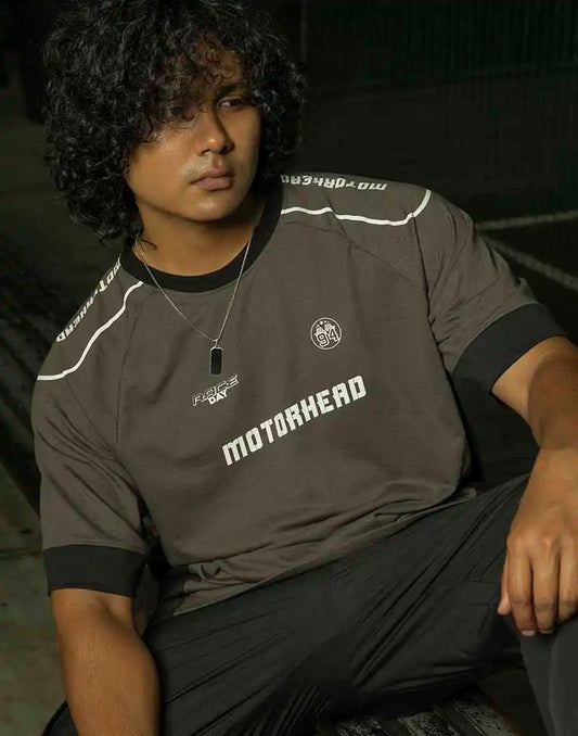 JOBBS GRAPHIC PRINTED OVERSIZED T - SHIRT