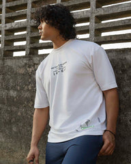 OVERSIZED GRAPHIC T - SHIRT