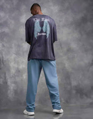 OVERSIZED T - SHIRT