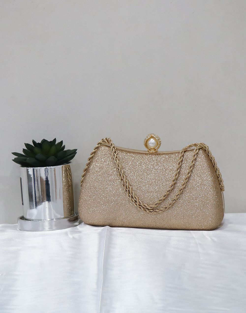 0302702128C012-FRE_Handbag Cluches_Fashion Bug Sri Lanka