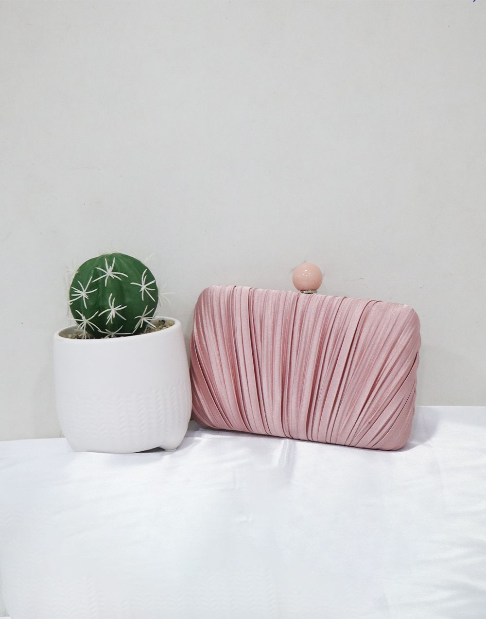 0302702147C03-FRE_Handbag Cluches_Fashion Bug Sri Lanka