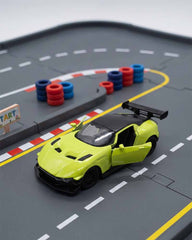 DIE-CAST 1:36 Scale Racing Car