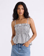 LADIES SLEEVELESS TOP