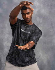 OVERSIZED T - SHIRT