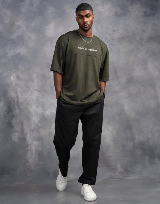 OVERSIZED T - SHIRT