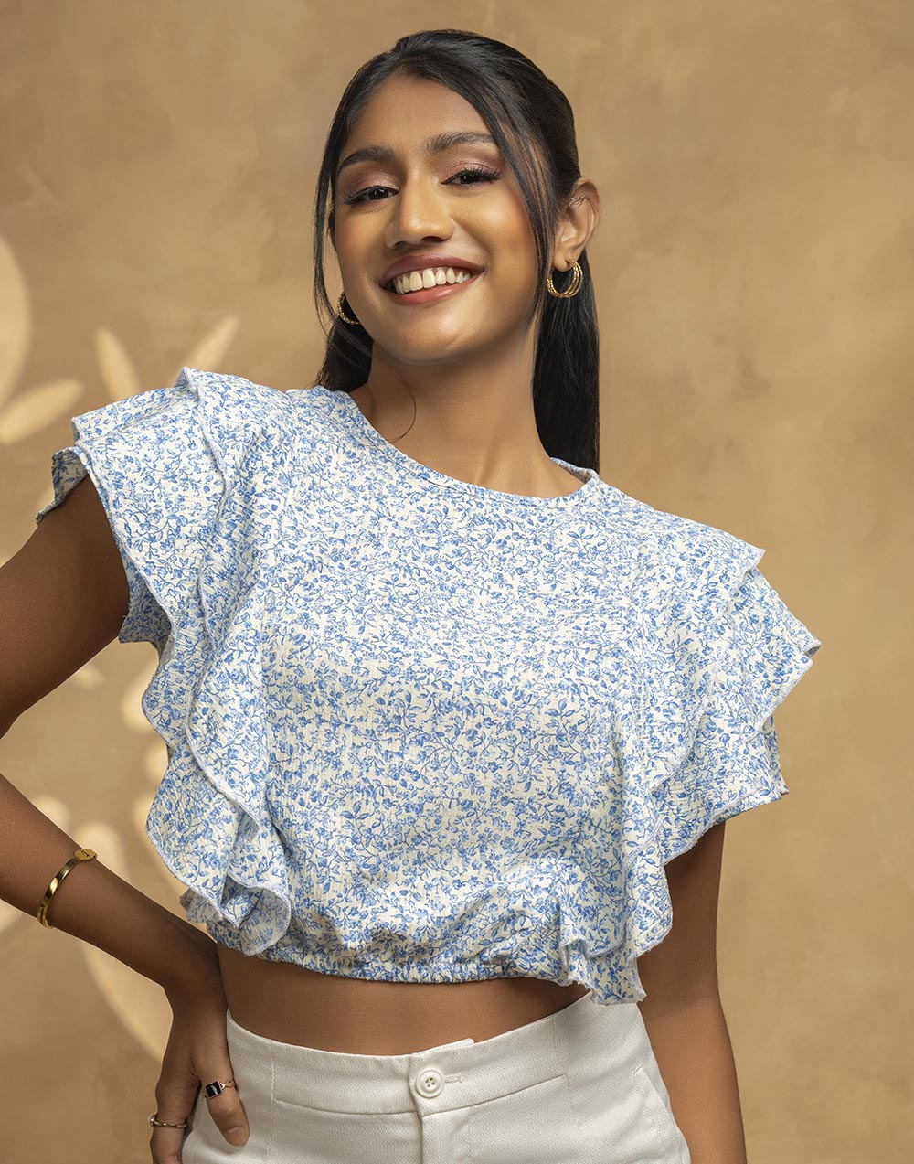 GIVO FRILL CROP TOP