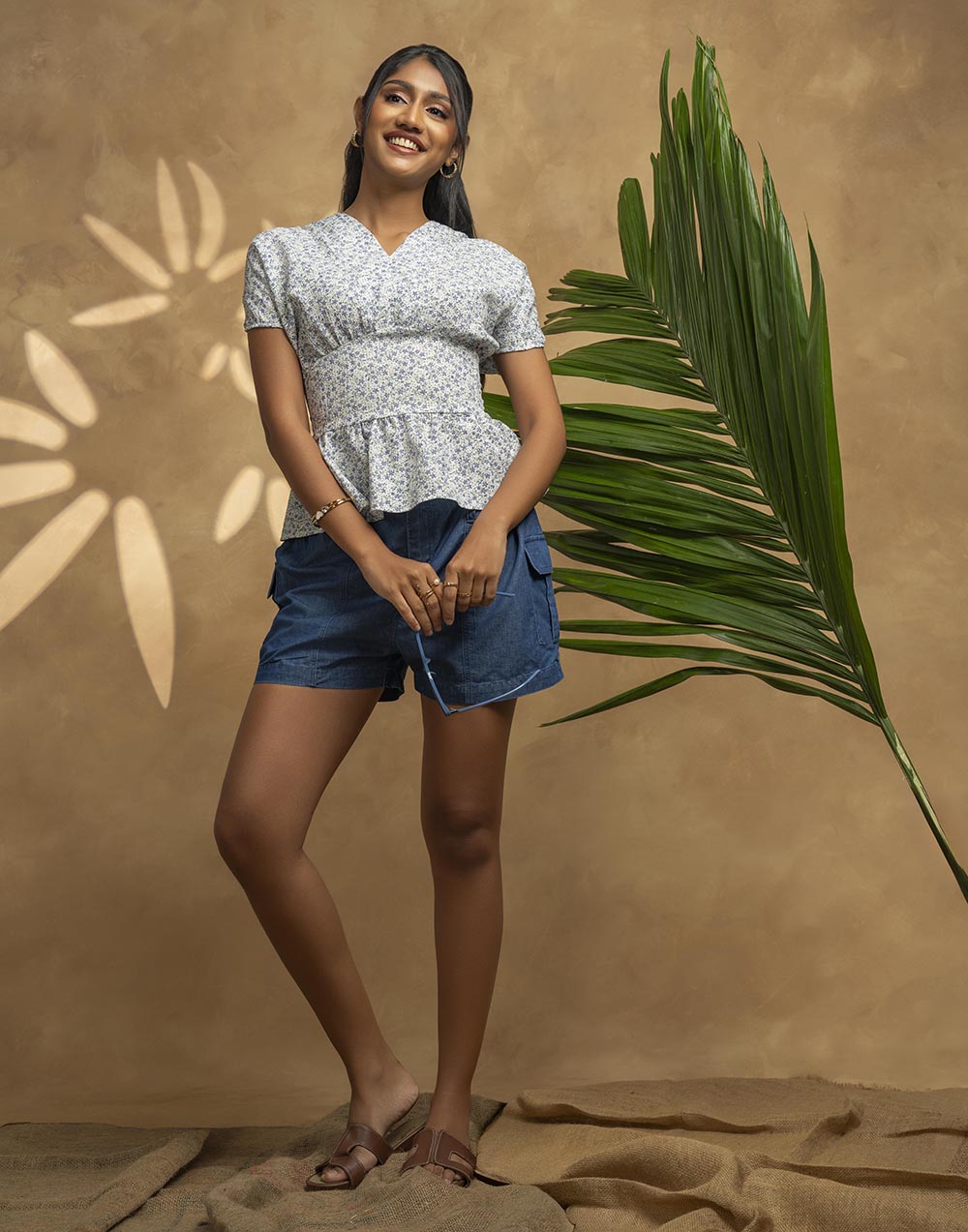GIVO FLORAL PRINTED BLOUSE TOP