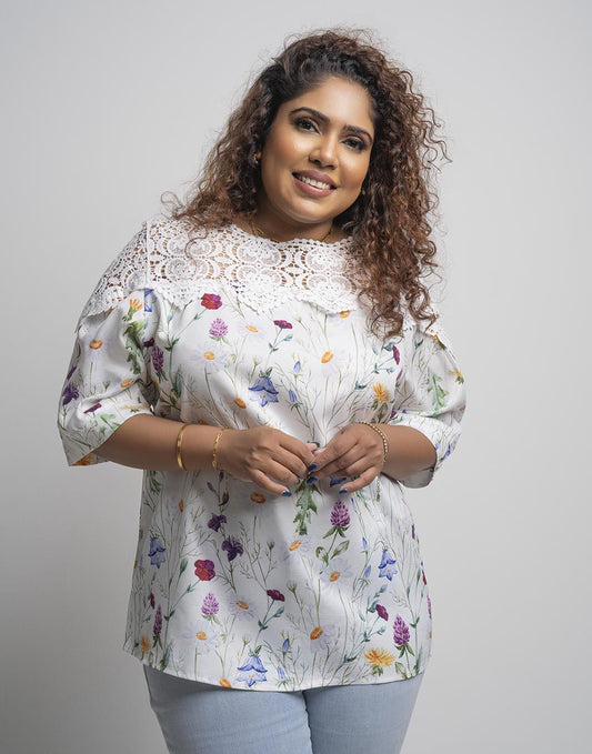PLUS SIZE  FLORAL PRINTED TOP