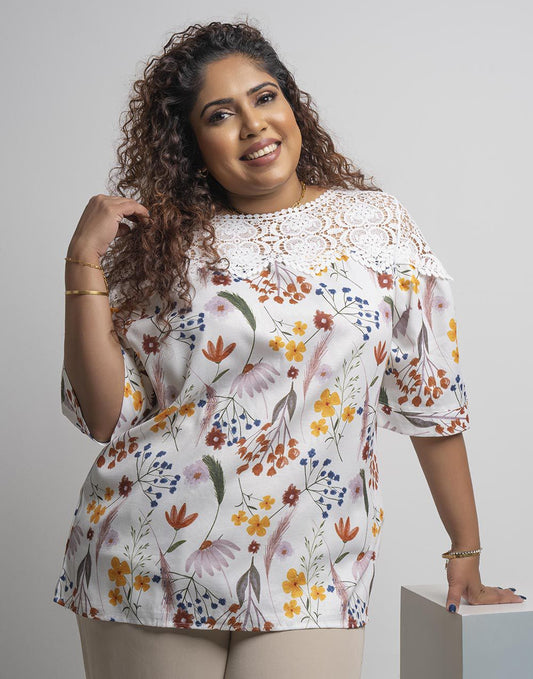 PLUS SIZE  FLORAL PRINTED TOP