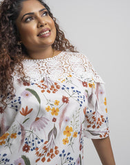 PLUS SIZE  FLORAL PRINTED TOP