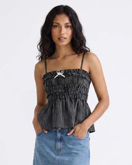 LADIES SLEEVELESS TOP