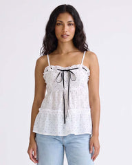 LADIES SLEEVELESS TOP