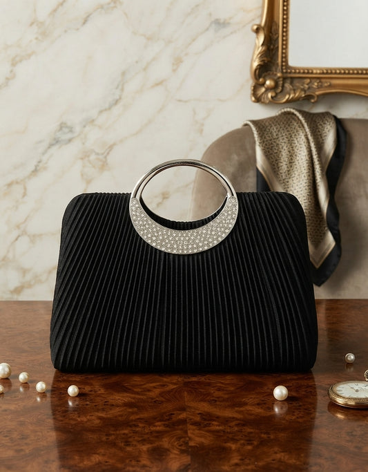LADIES CASUAL CLUTCHES