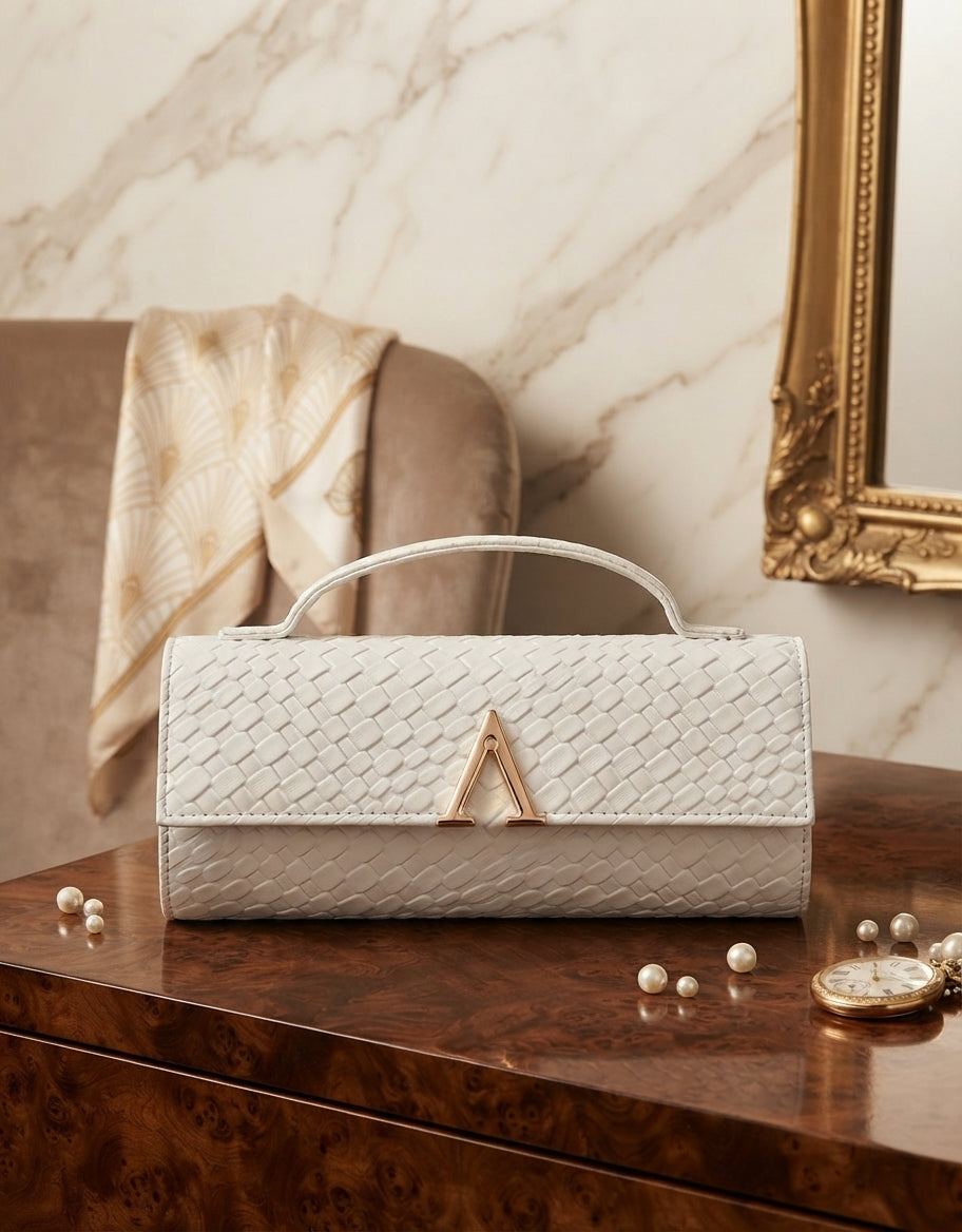 LADIES CASUAL CLUTCHES