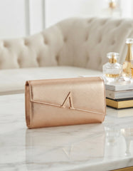 LADIES CASUAL CLUTCHES