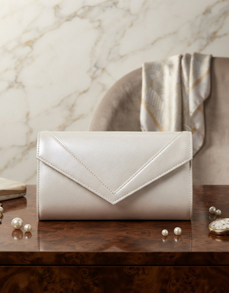 LADIES CASUAL CLUTCHES