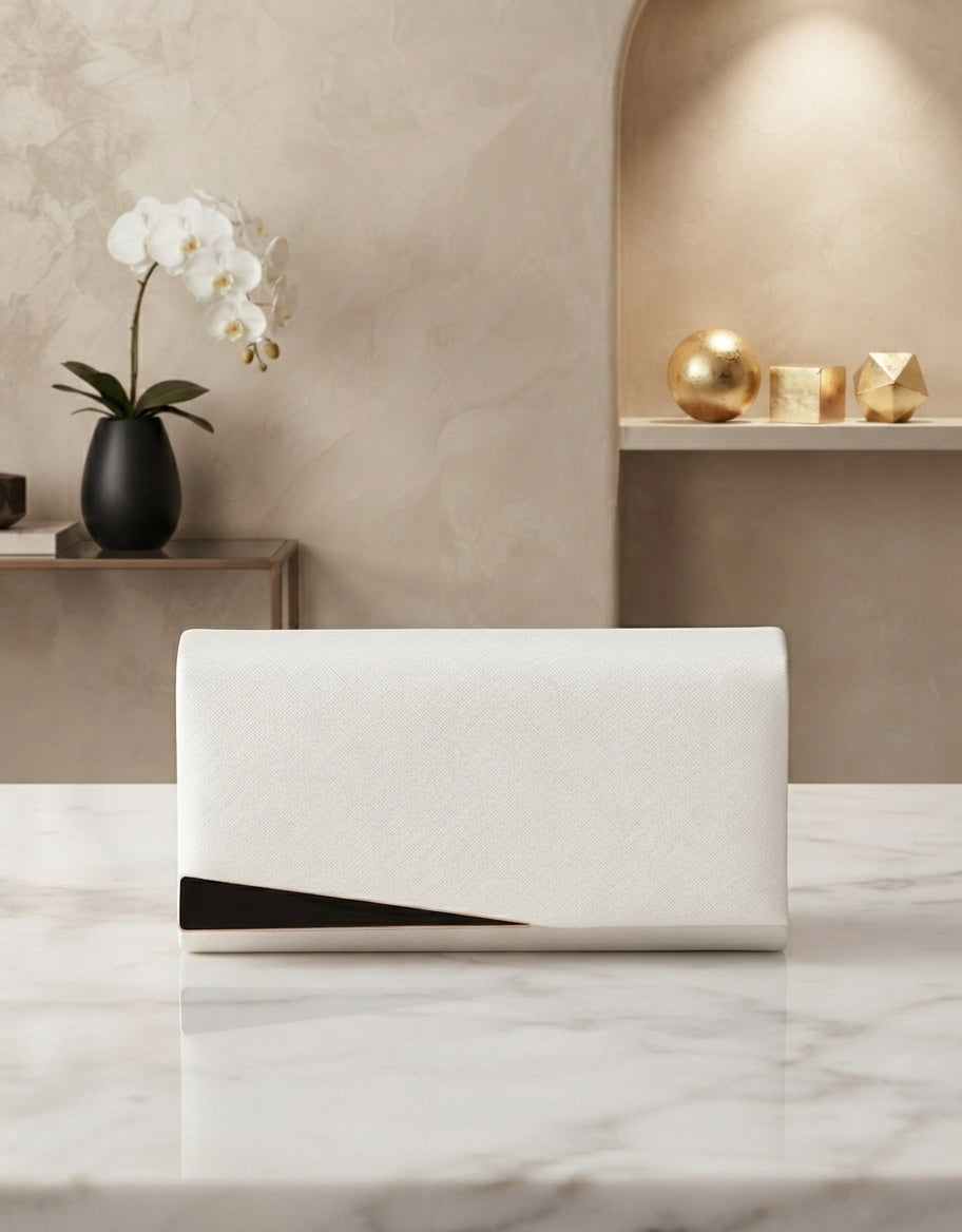 LADIES CASUAL CLUTCHES
