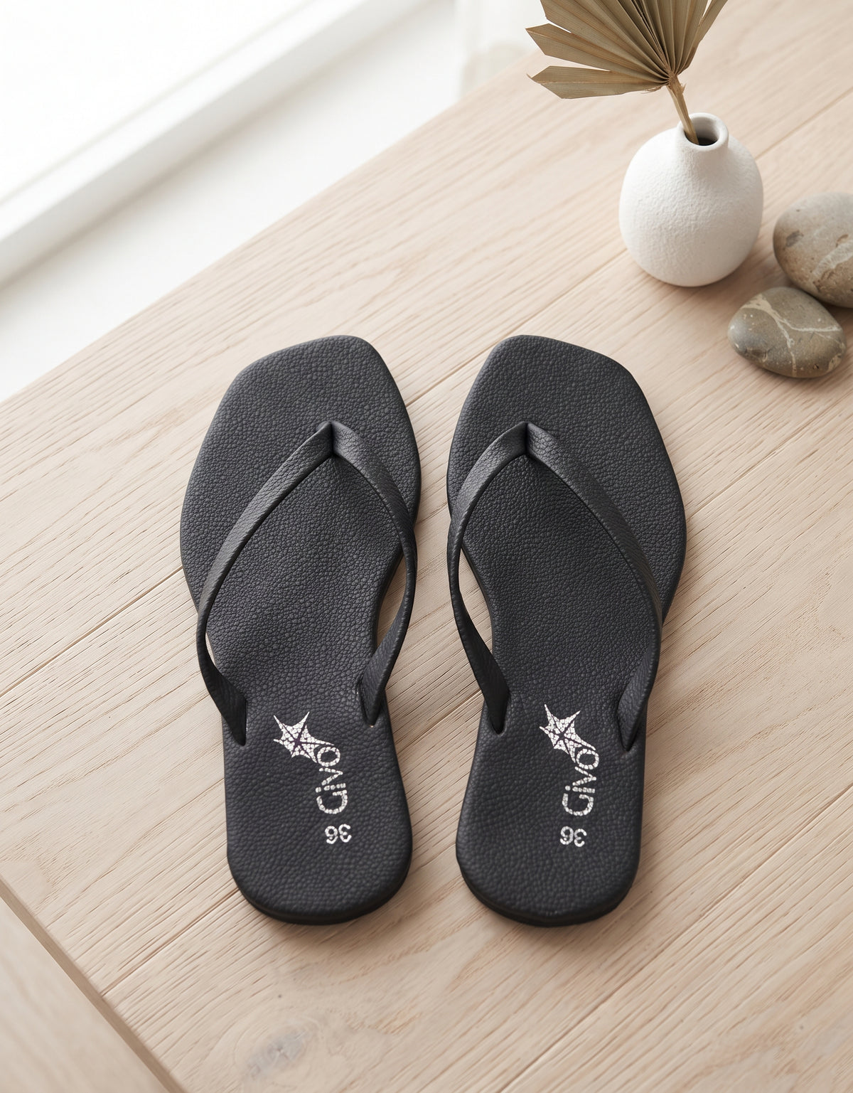 Givo Ladies flat Sandal