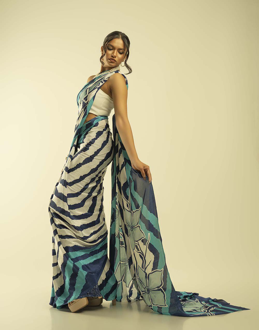 0305401993C2 (2)_Ladies_Saree_Fashion Bug Sri Lanka