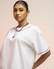 A .   OVERSIZED PRINTED T - SHIRT