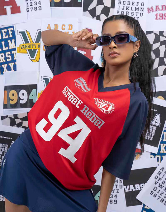 A .   OVERSIZED PRINTED T - SHIRT