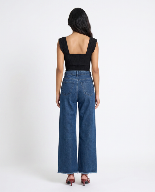 SLEEVELESS CROP TOP