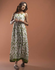 GIVO SLEEVELESS DRESS