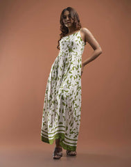 GIVO SLEEVELESS DRESS