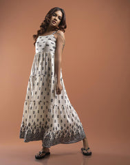 GIVO SLEEVELESS DRESS