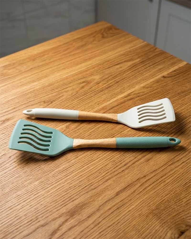 SLOTTED TURNER SPOONS