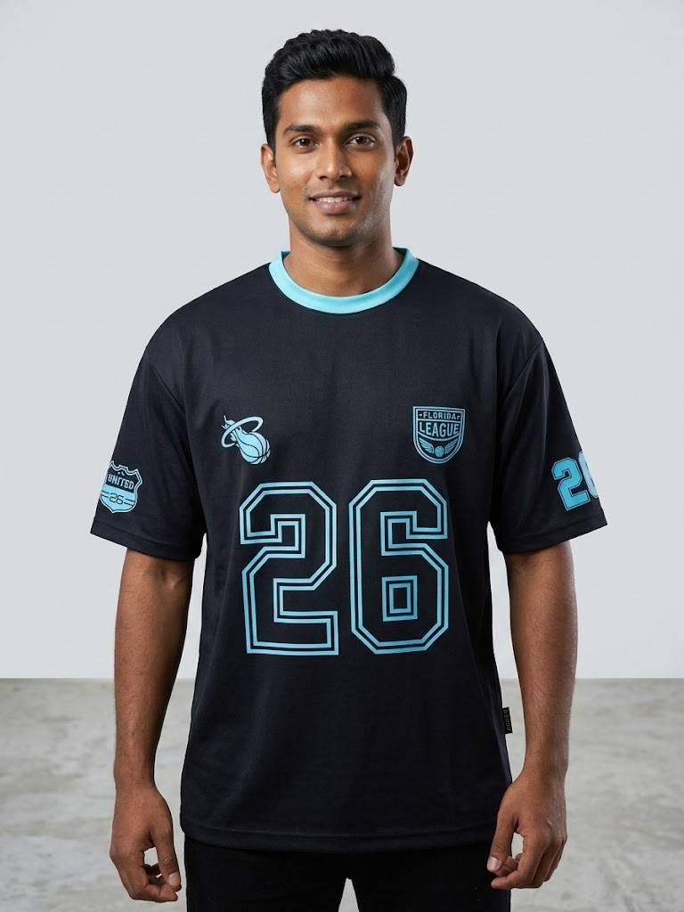 OVERSIZED T - SHIRT