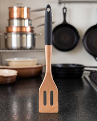 SLOTTED TURNER