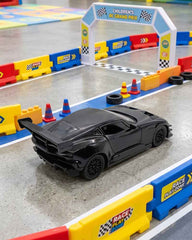 DIE-CAST 1:36 Scale Racing Car