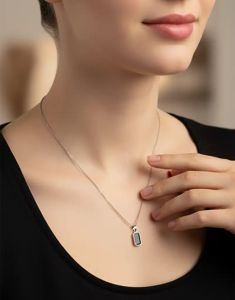 LADIES NECKLACE