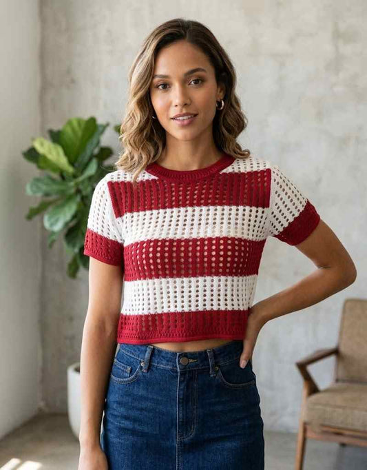 SHORT SLEEVE CROCHET CROP TOP