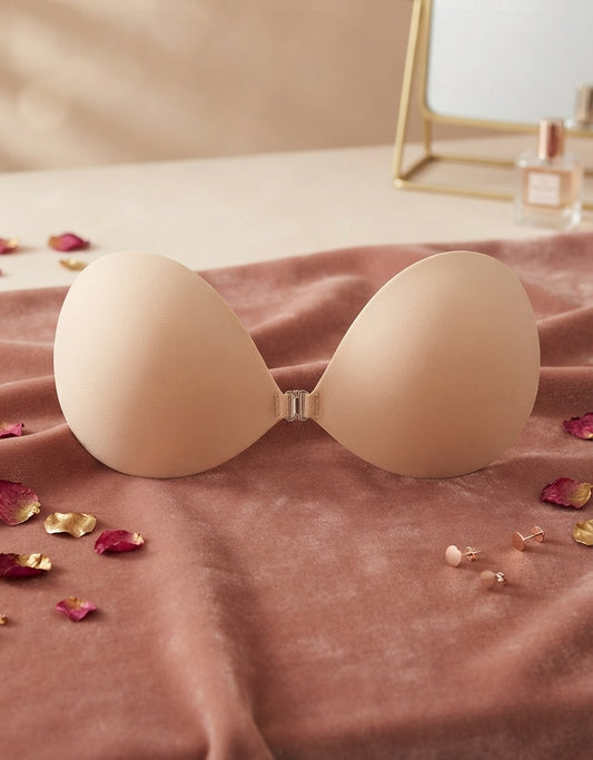 Women Kiss Bra